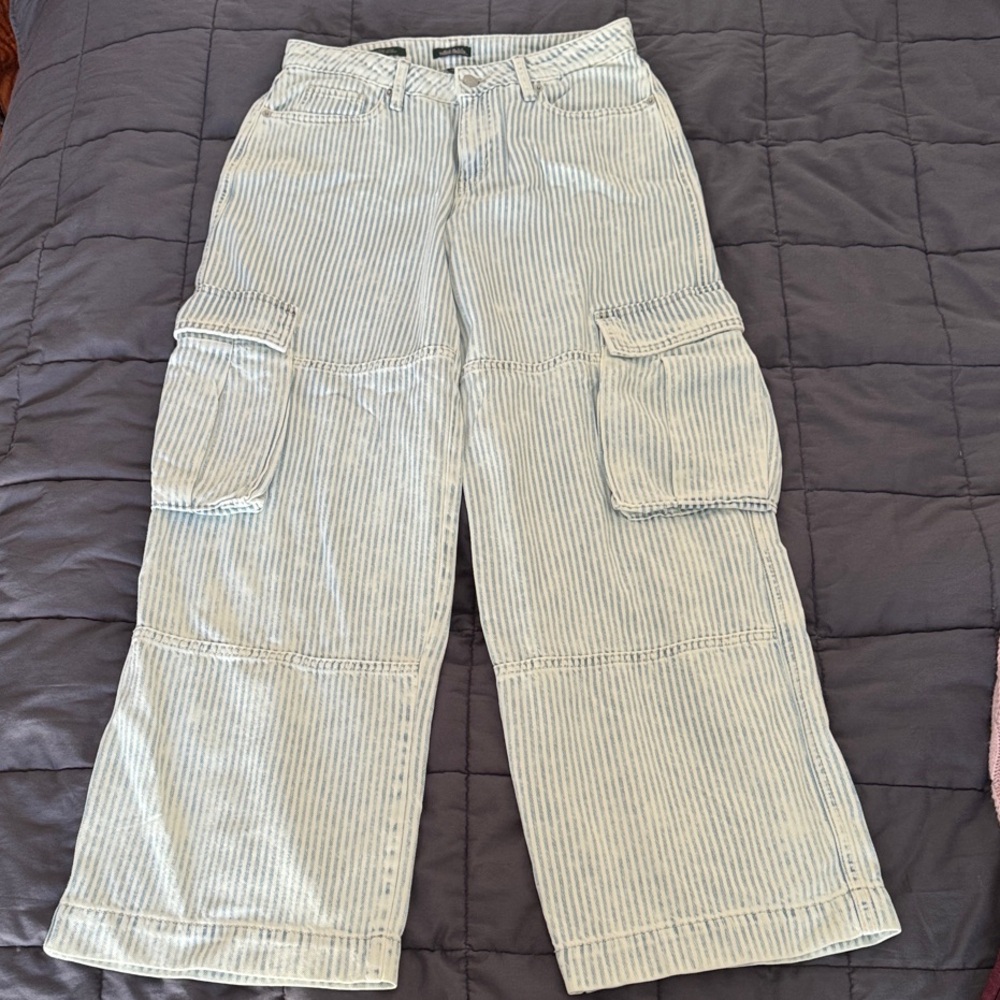 Wild Fable Striped Wide Leg Jeans - White and Blue